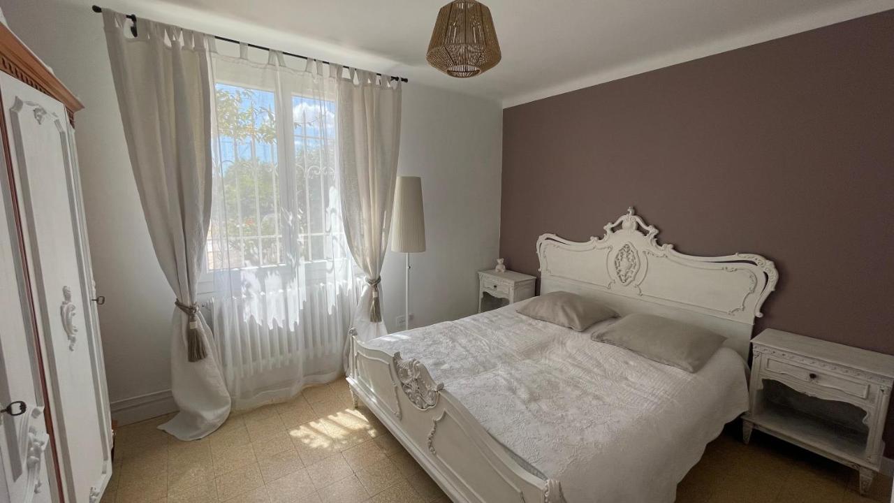 Lulu En Provence Bed & Breakfast ลีล-ซูร์-ลา-ซอร์ก ภายนอก รูปภาพ